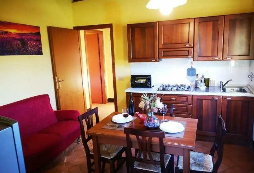 プールの見える１ベッドルームアパートメント, Agriturismo Grecinella