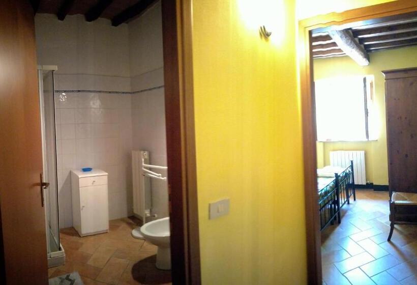 침실 3개 아파트, Agriturismo Grecinella