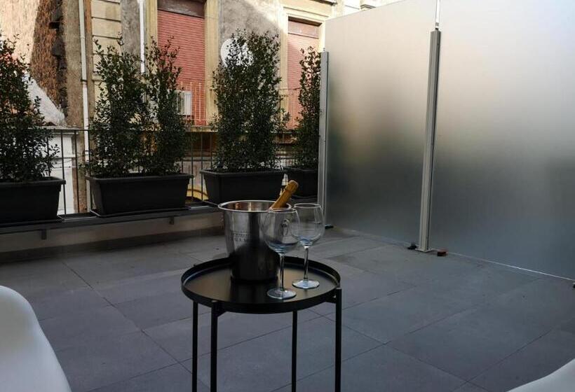 غرفة قياسية مزوَّدة بتراس, Armisi B&b