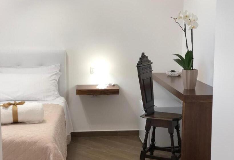 Номер Стандарт с Балконом, B&b La Melagrana