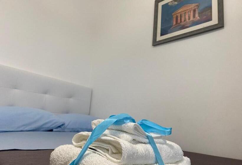 Номер Стандарт Индивидуальный с Балконом, B&b La Melagrana