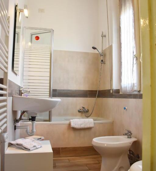 Студия Стандарт, B&b Via Roma
