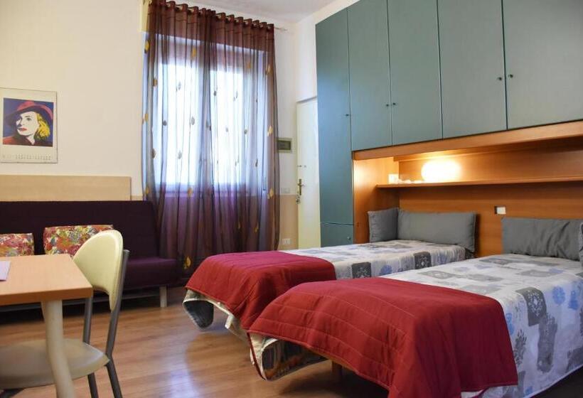 标准工作室, B&b Via Roma