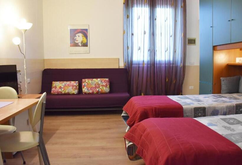 חדר סטודיו סטנדרד, B&b Via Roma