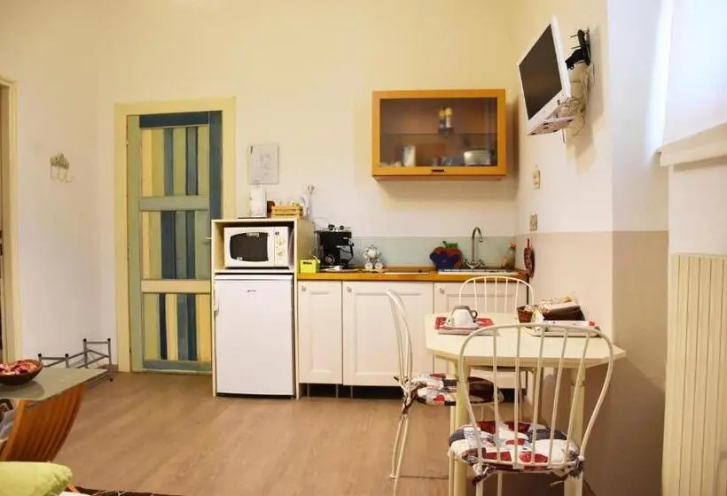 １ベッドルームアパートメント, B&b Via Roma