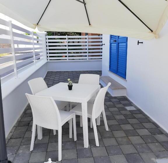 豪华三人间, Coast To Coast Salento Sea Rooms