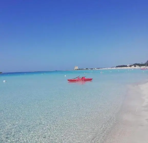 استودیو خانوادگی, Coast To Coast Salento Sea Rooms