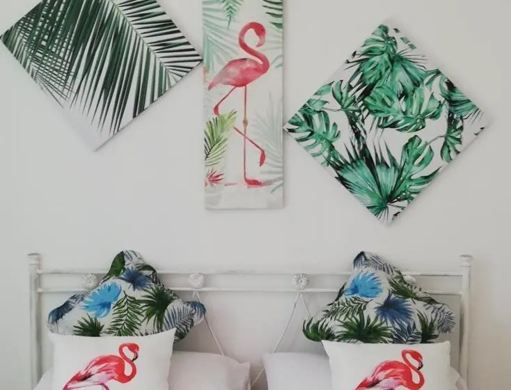 استودیو خانوادگی, Coast To Coast Salento Sea Rooms