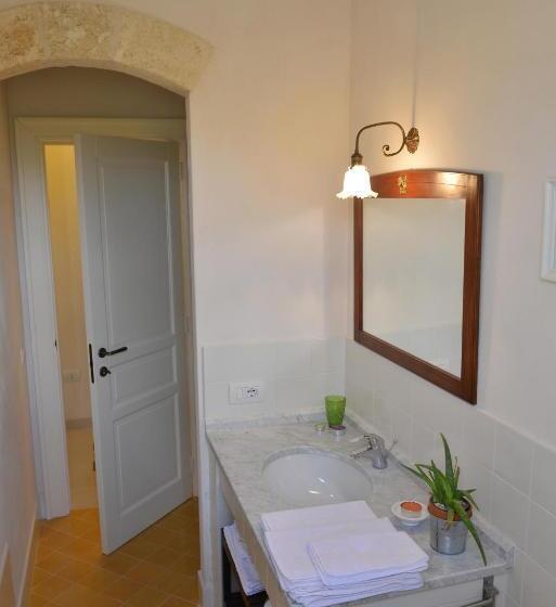 غرفة قياسية, Corte Dei Salentini