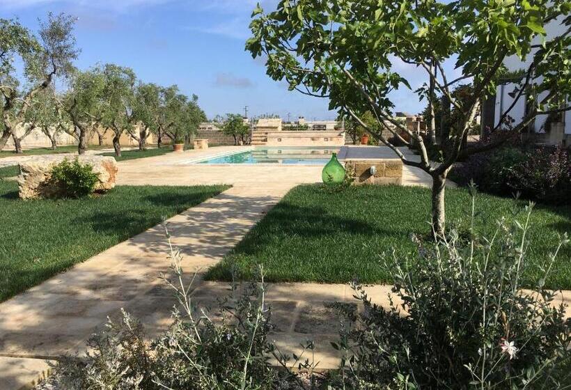 Номер Стандарт, Corte Dei Salentini