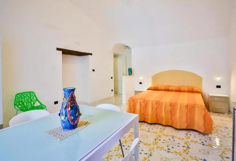 Deluxe-huone, Della Monica Rooms