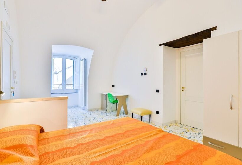 غرفة ديلوكس, Della Monica Rooms