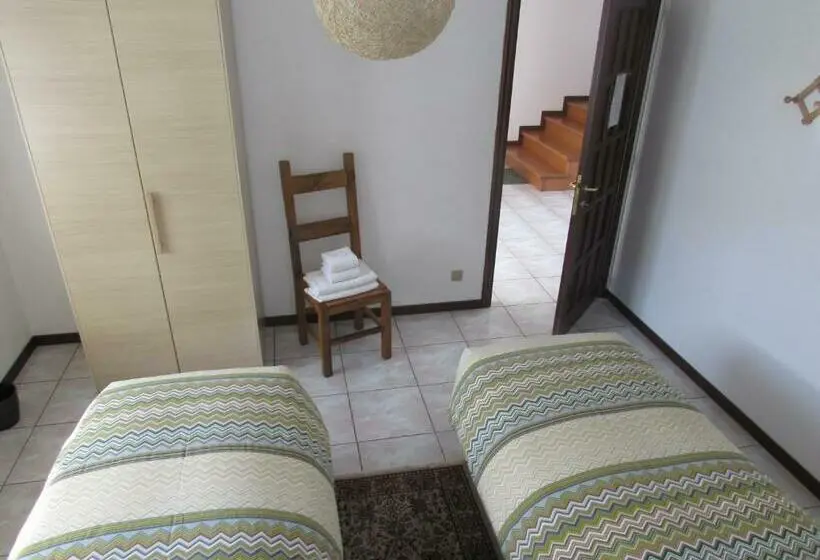スタンダードルーム, B&b Carunei