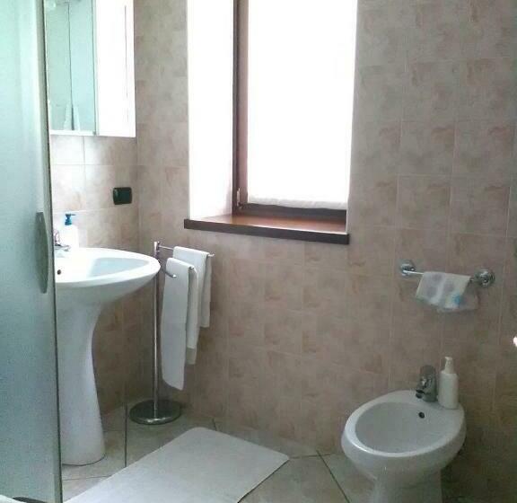 غرفة قياسية, B&b Carunei