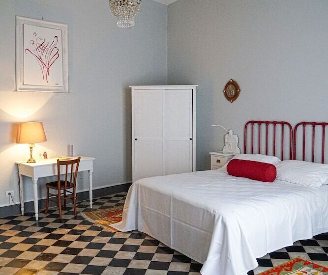 琮城市景观的豪华间, Palazzo Degli Antoci