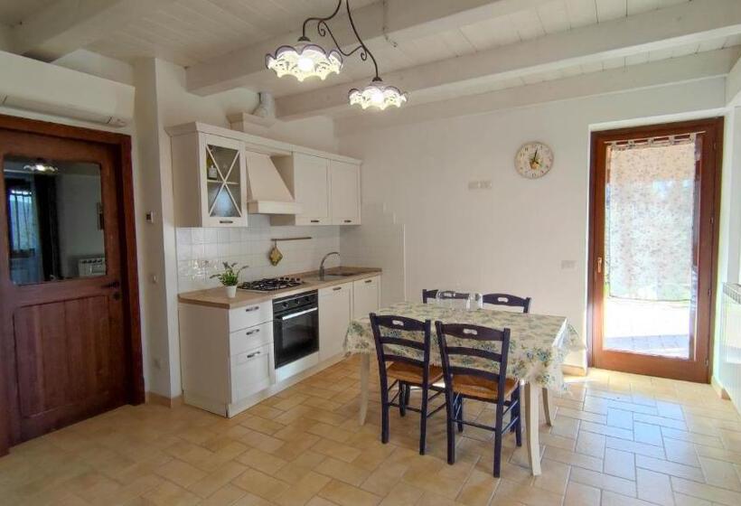 1 Bedroom Apartment Lake View, Agriturismo Pascucci