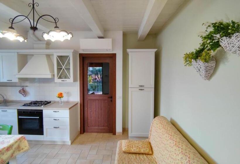 2 Bedrooms Apartment Lake View, Agriturismo Pascucci