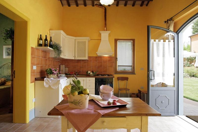 شقة غرفة واحدة مطلة على حمام السباحة, Poggio Montali