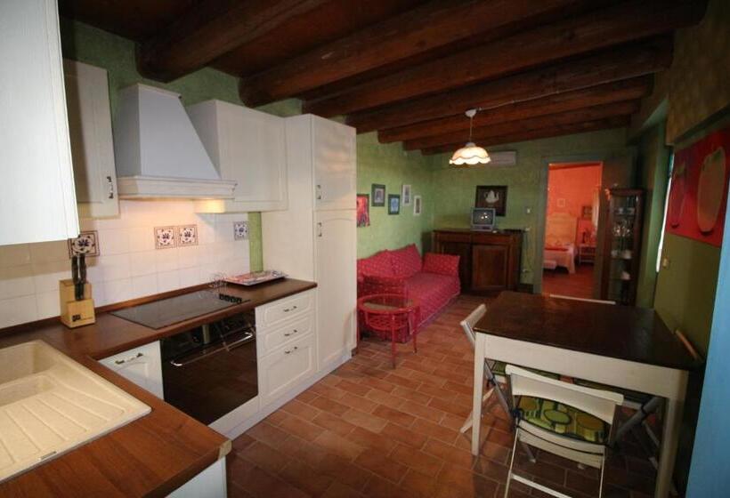 Апартаменты 1 Спальня Вид на Сад, Poggio Montali