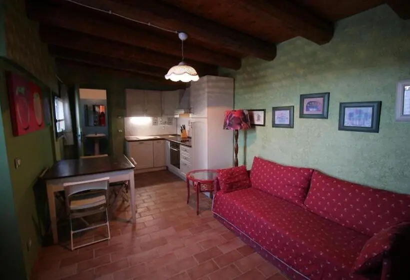 庭の見える１ベッドルームアパートメント, Poggio Montali