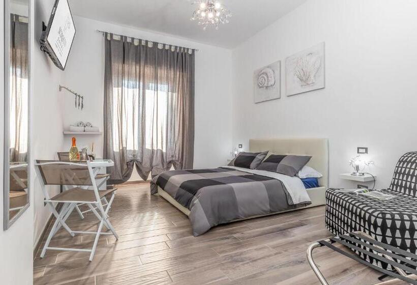 Háromágyas Deluxe Szoba, Scirocco Rooms