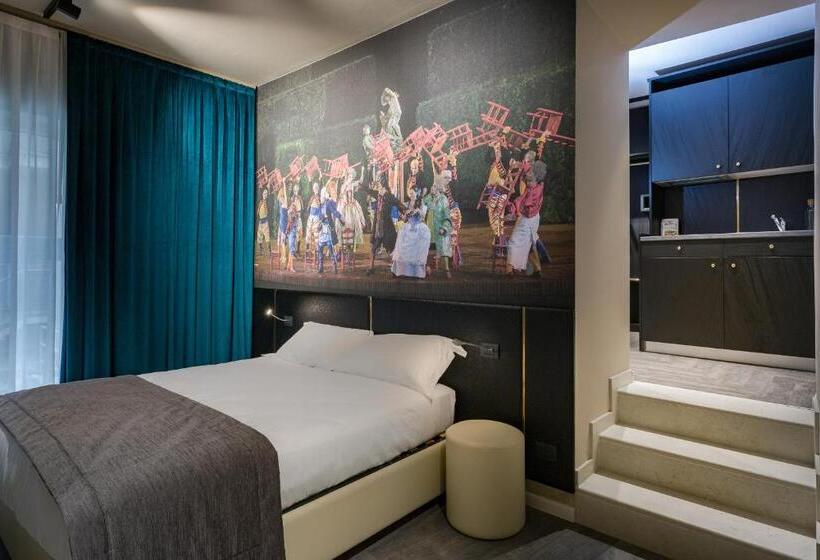 اتاق لوکس, Theatrum Rooms And Suite