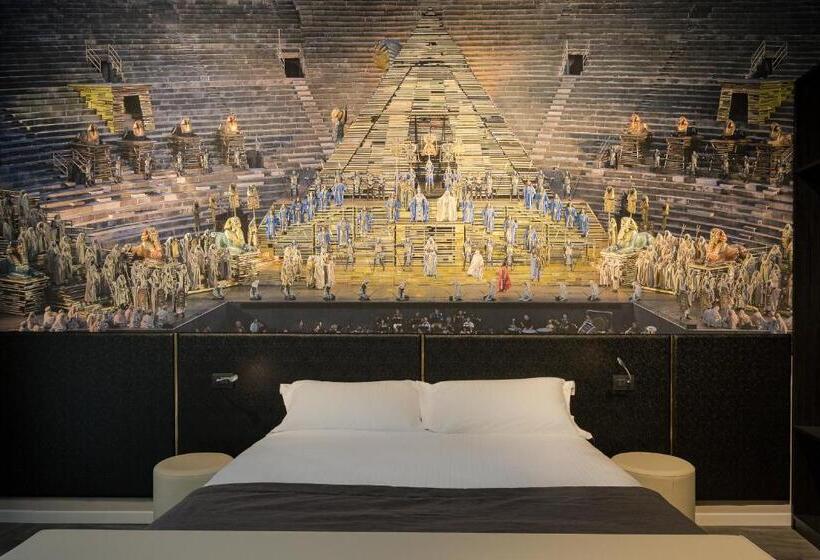 اتاق لوکس, Theatrum Rooms And Suite