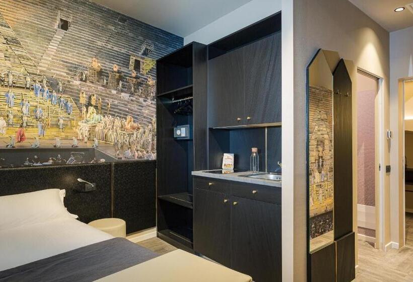 اتاق لوکس, Theatrum Rooms And Suite