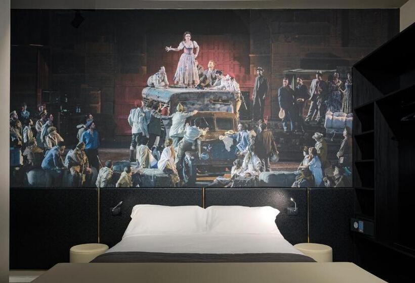 اتاق لوکس, Theatrum Rooms And Suite