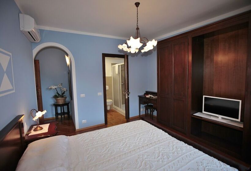 标准间, B&b Azalea