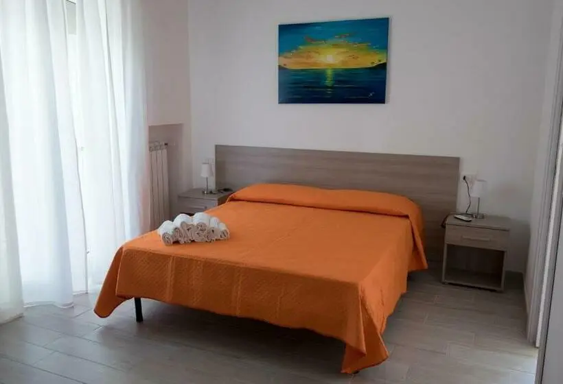 اتاق استاندارد با بالکن, B&b Eli