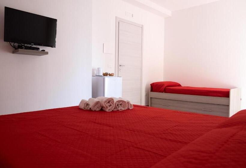 חדר לארבעה סטנדרטי עם מרפסת, B&b Eli