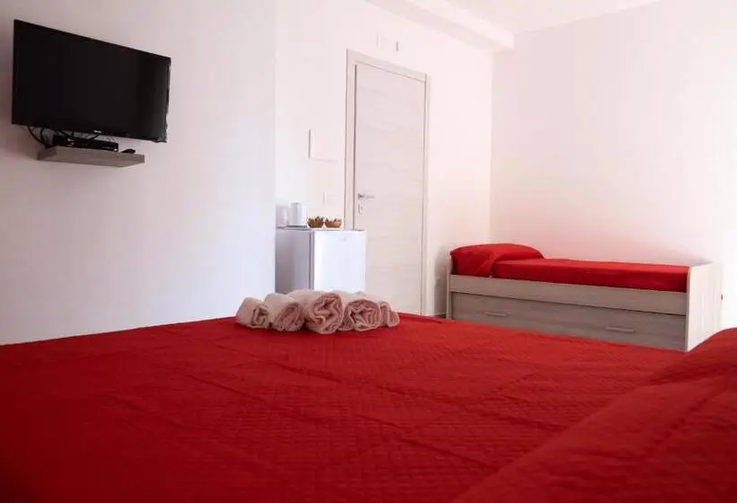 اتاق استاندارد چهارنفره با بالکن, B&b Eli