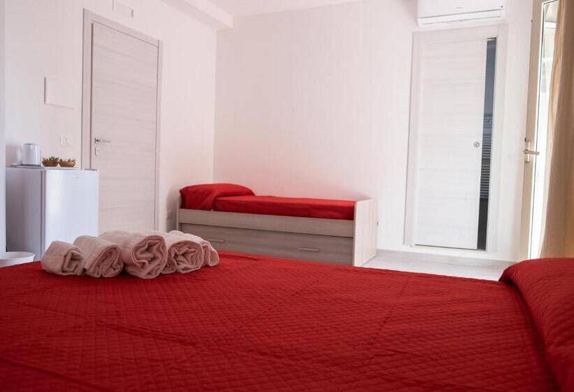 חדר לארבעה סטנדרטי עם מרפסת, B&b Eli