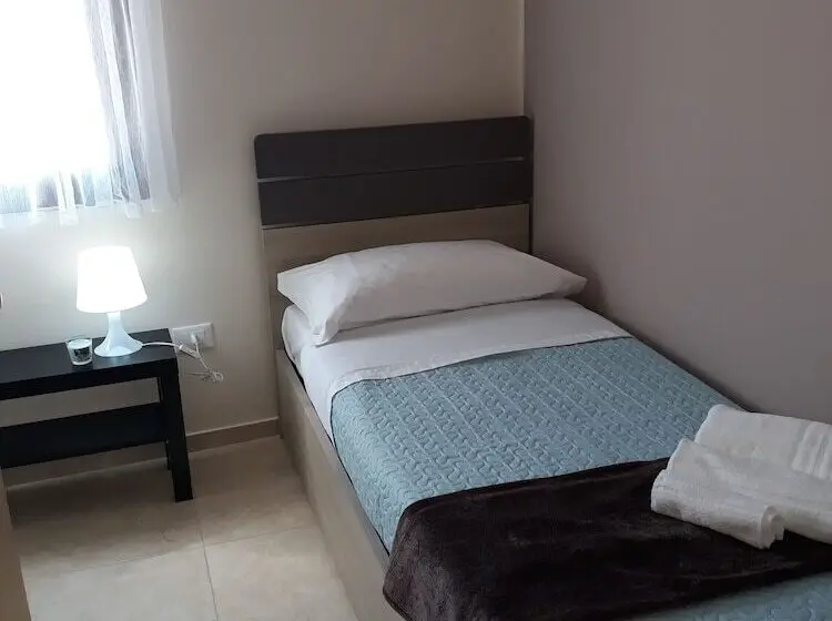 Chambre Economy Individuelle, Antares
