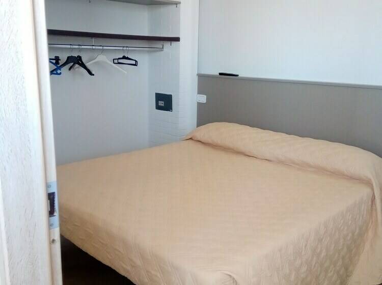 غرفة قياسية رباعية, Biancopineta B&b