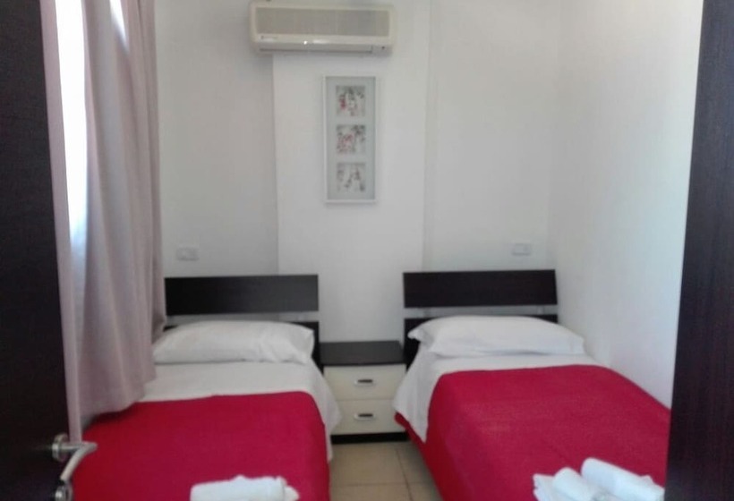 غرفة قياسية رباعية, Biancopineta B&b