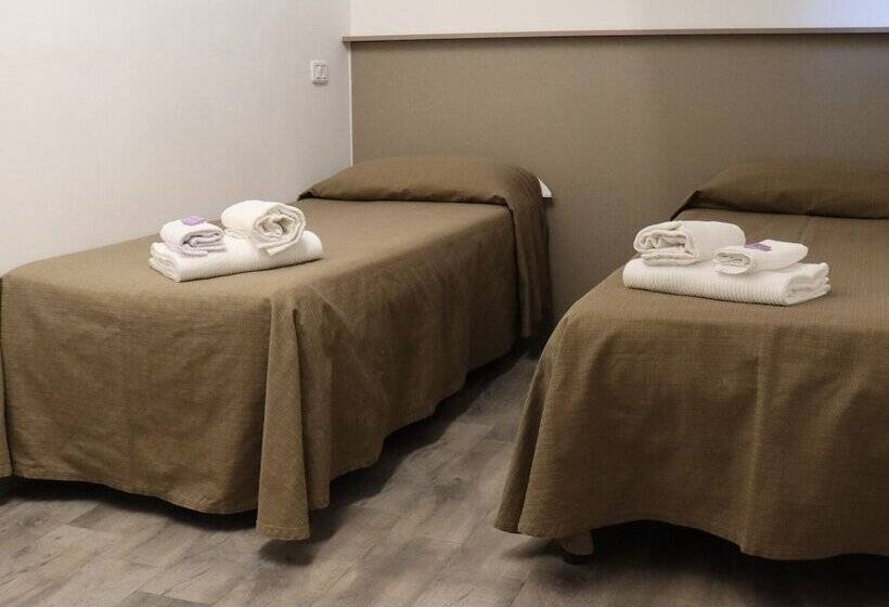 اتاق استاندارد چهار تخته, Biancopineta B&b