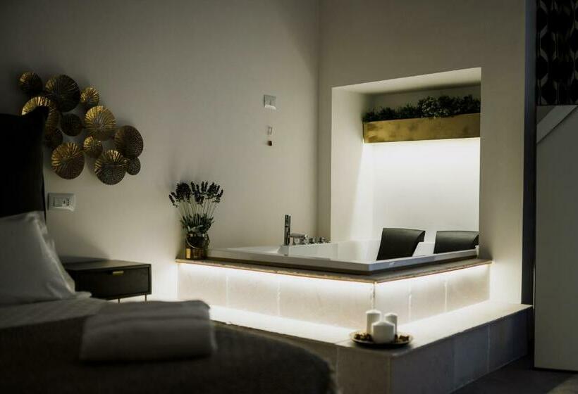 מיטת קינג בסוויטה, Suite1212  Pirrelli