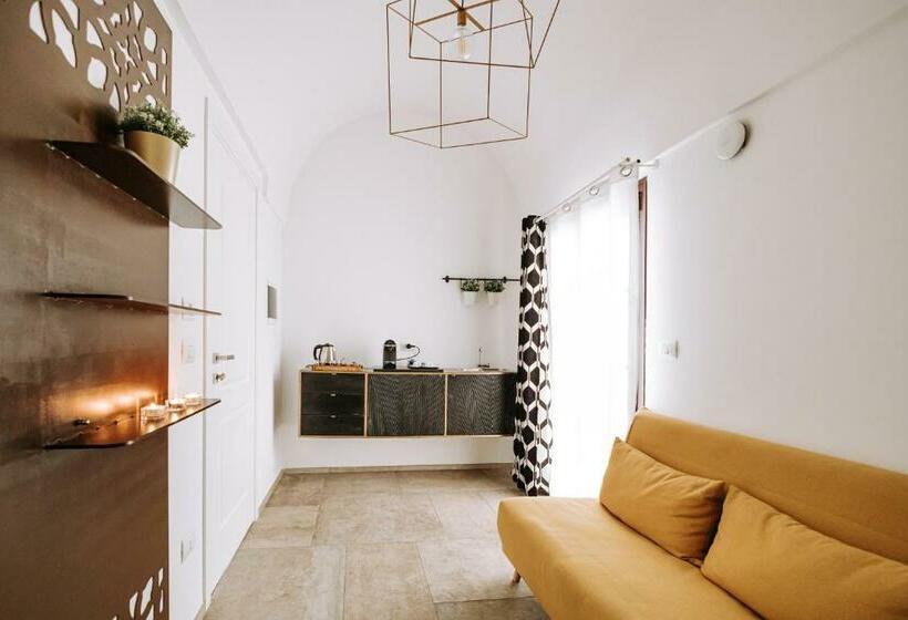 מיטת קינג בסוויטה, Suite1212  Pirrelli