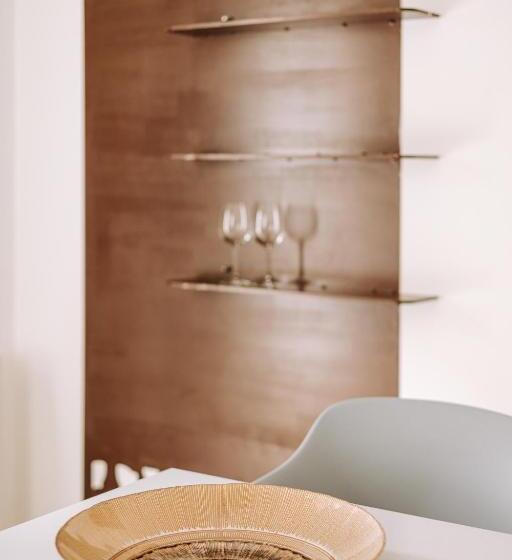 מיטת קינג בסוויטה, Suite1212  Pirrelli