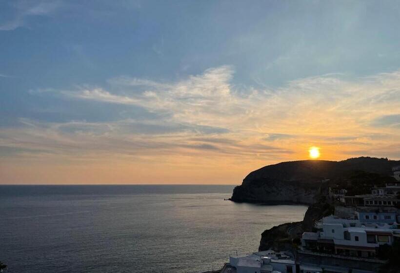 オーシャンビュースタンダードルームバルコニー付き, Casa Assunta