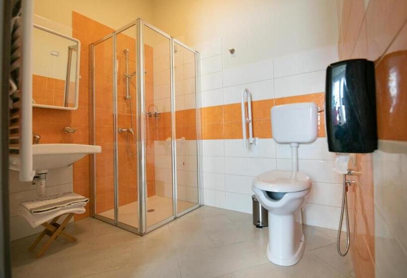 Номер Economy, La Madonnina