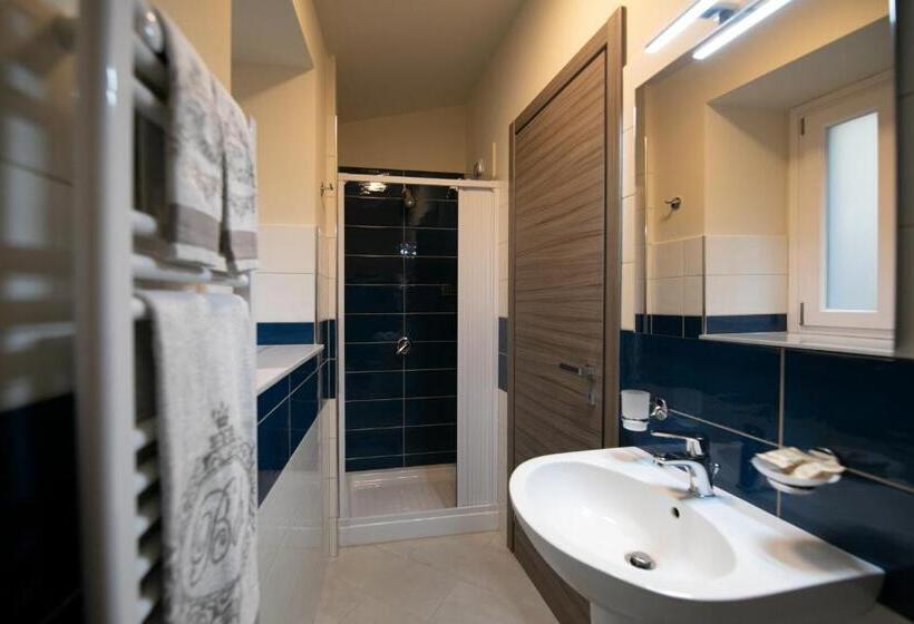 Номер Economy, La Madonnina