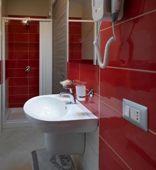 Номер Deluxe Кровать Кинг, La Madonnina