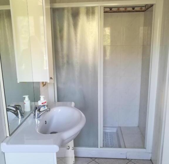 סוויטה עם מרפסת, La Pineta