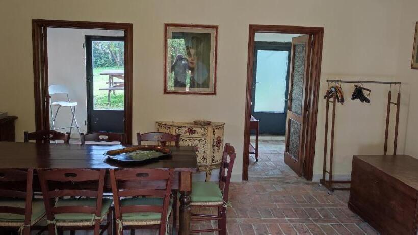 סטודיו משפחתי, La Pineta