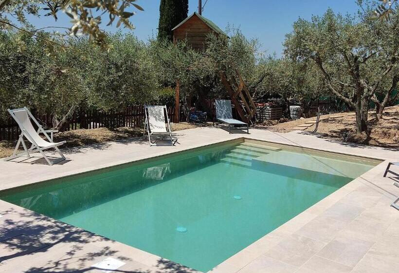 کلبه ییلاقی, L Agrifoglio Di Assisi Residenza Di Campagna