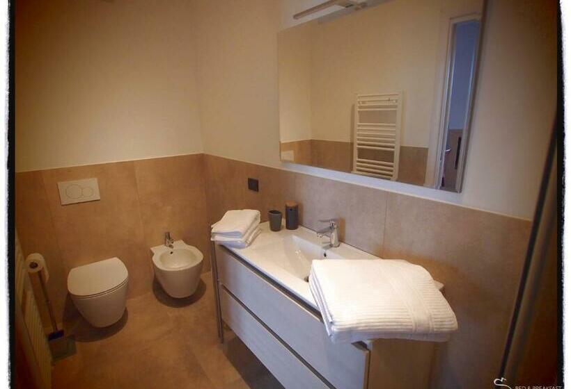 غرفة قياسية مزوَّدة بشُرفة, B&b Susanna