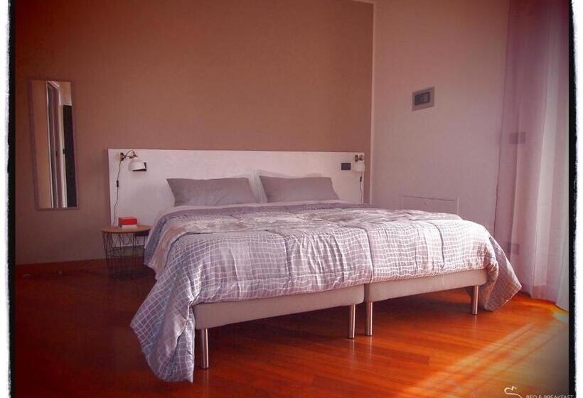 غرفة قياسية مزوَّدة بشُرفة, B&b Susanna